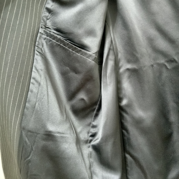 XL Subscript Blazer - Picture 2 of 13